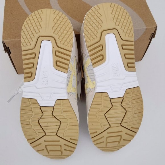 *PRICE FIRM* Asics Women's Lyte Classic Sneaker (Cream/Butter) W6 - Picture 9 of 12